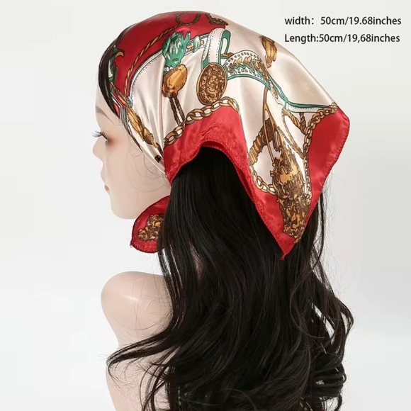 Hair Accessories - Picture 2 of 3